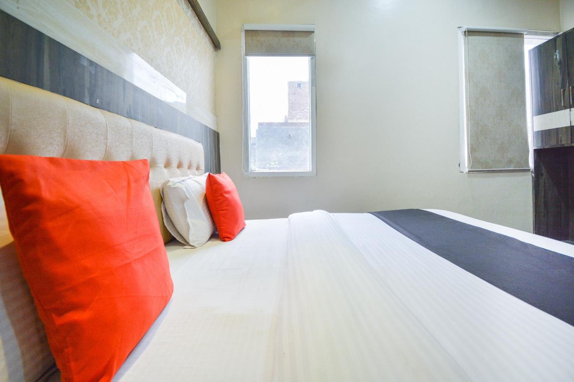 Capital O Moments Inn Amritsar Zewnętrze zdjęcie