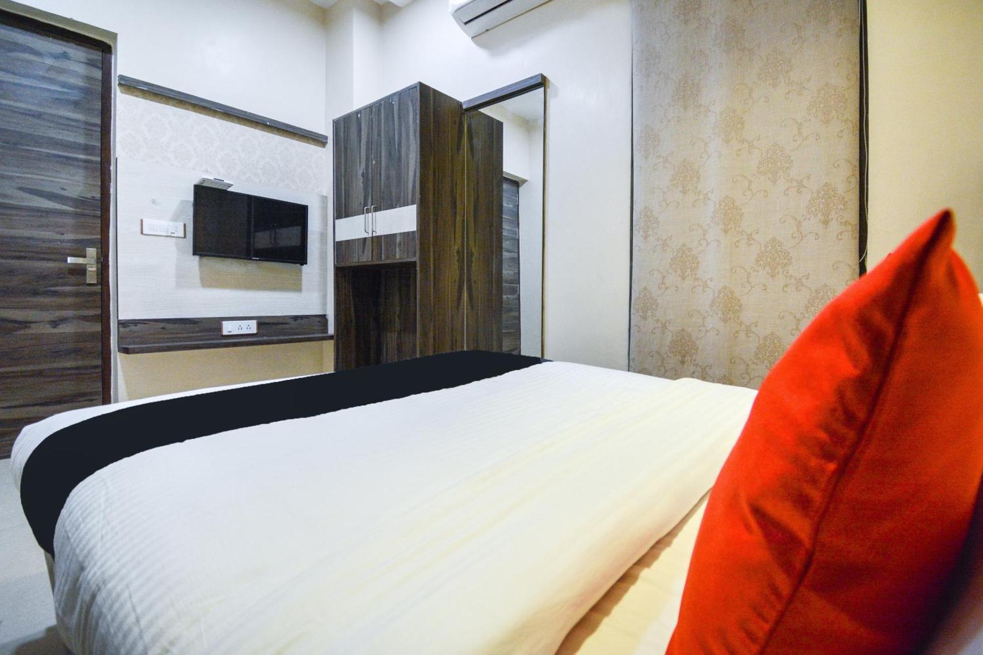 Capital O Moments Inn Amritsar Zewnętrze zdjęcie